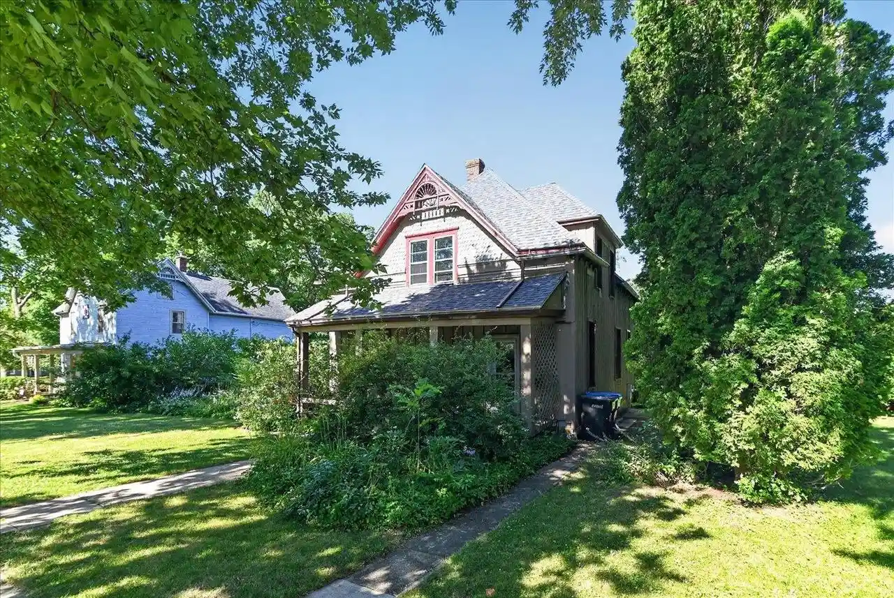 Homes for sale in Mount Horeb, WI | 212 S Fifth Street Street, Mount Horeb, WI 53572 | MLS# 2028025
