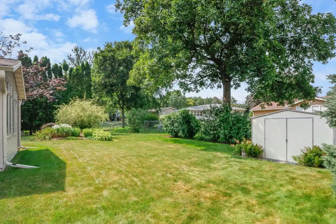 35th image of 489 Cherry Wood Dr Dr, Oregon, WI 53575 | MLS# 2028027