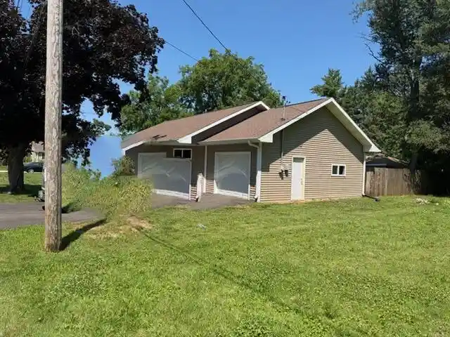Homes for sale in Genoa City, WI | W1048 Geranium Road Road, Genoa City, WI 53128 | MLS# 1971609