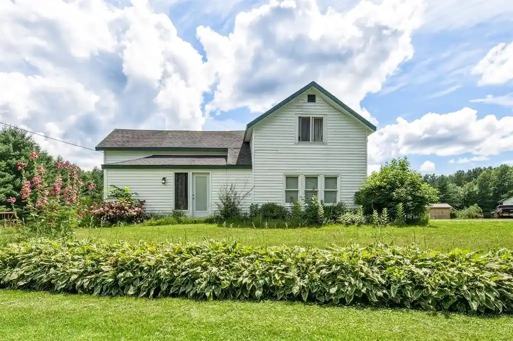 Homes for sale in Fall Creek, WI | E11305 Hwy Ss, Fall Creek, WI 54742 | MLS# 1603071
