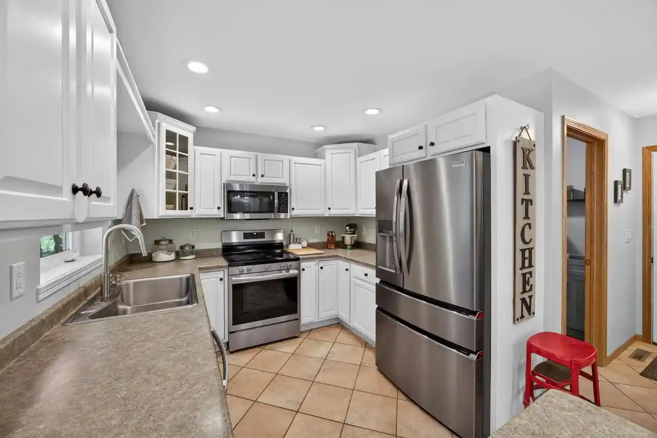 3rd image of 3350 Derby Court Court, Plover, WI 54467 | MLS# 22603285