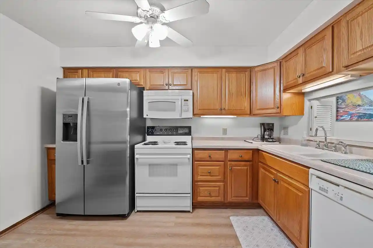 2nd image of 301 Park Hill Dr Dr #A, Pewaukee, WI 53072 | MLS# 1971616