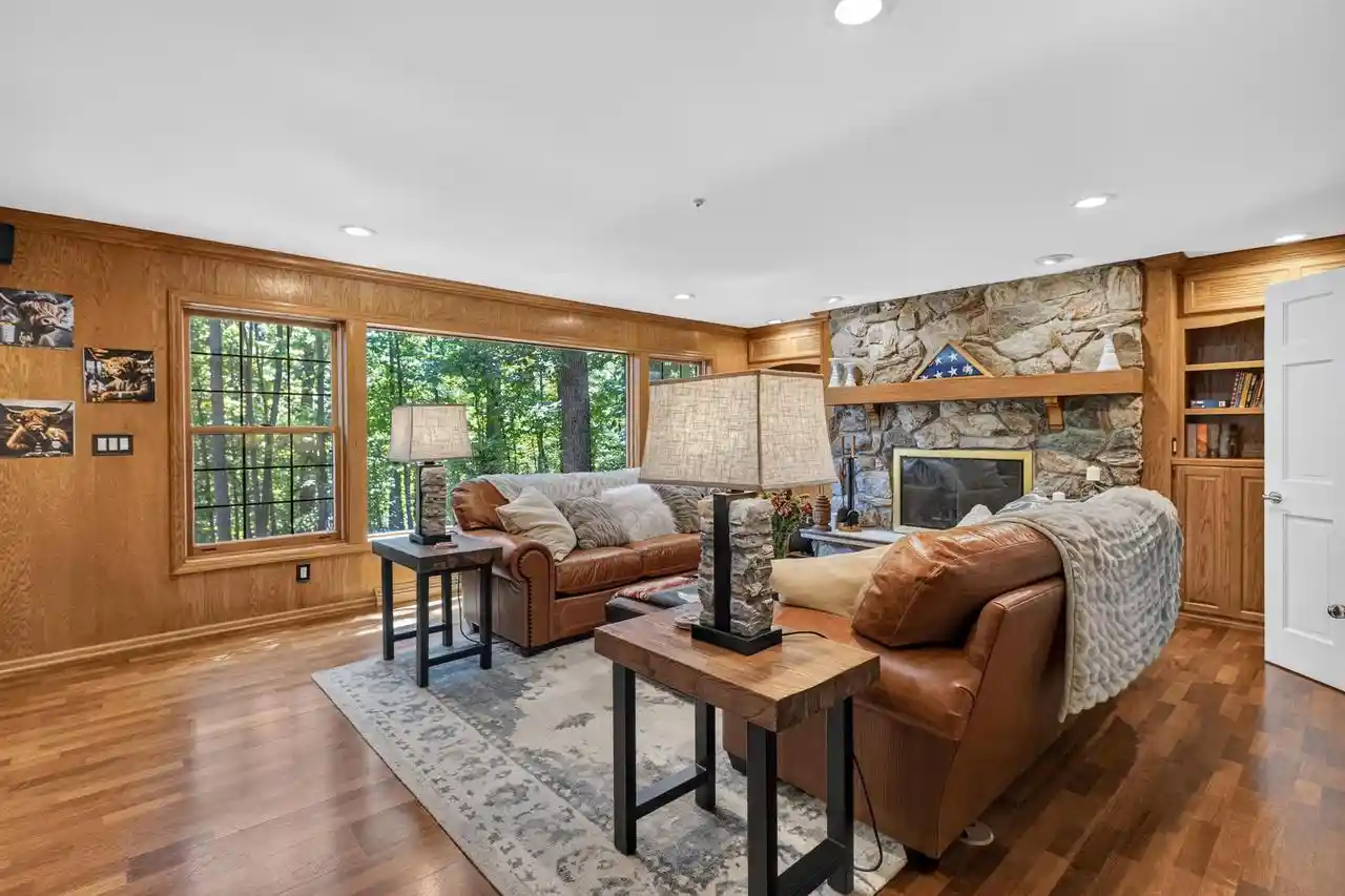 3rd image of 225 E Ravine Baye Road Road, Bayside, WI 53217 | MLS# 1971619