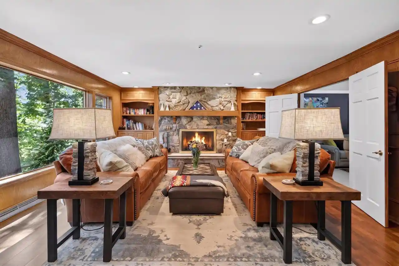 4th image of 225 E Ravine Baye Road Road, Bayside, WI 53217 | MLS# 1971619