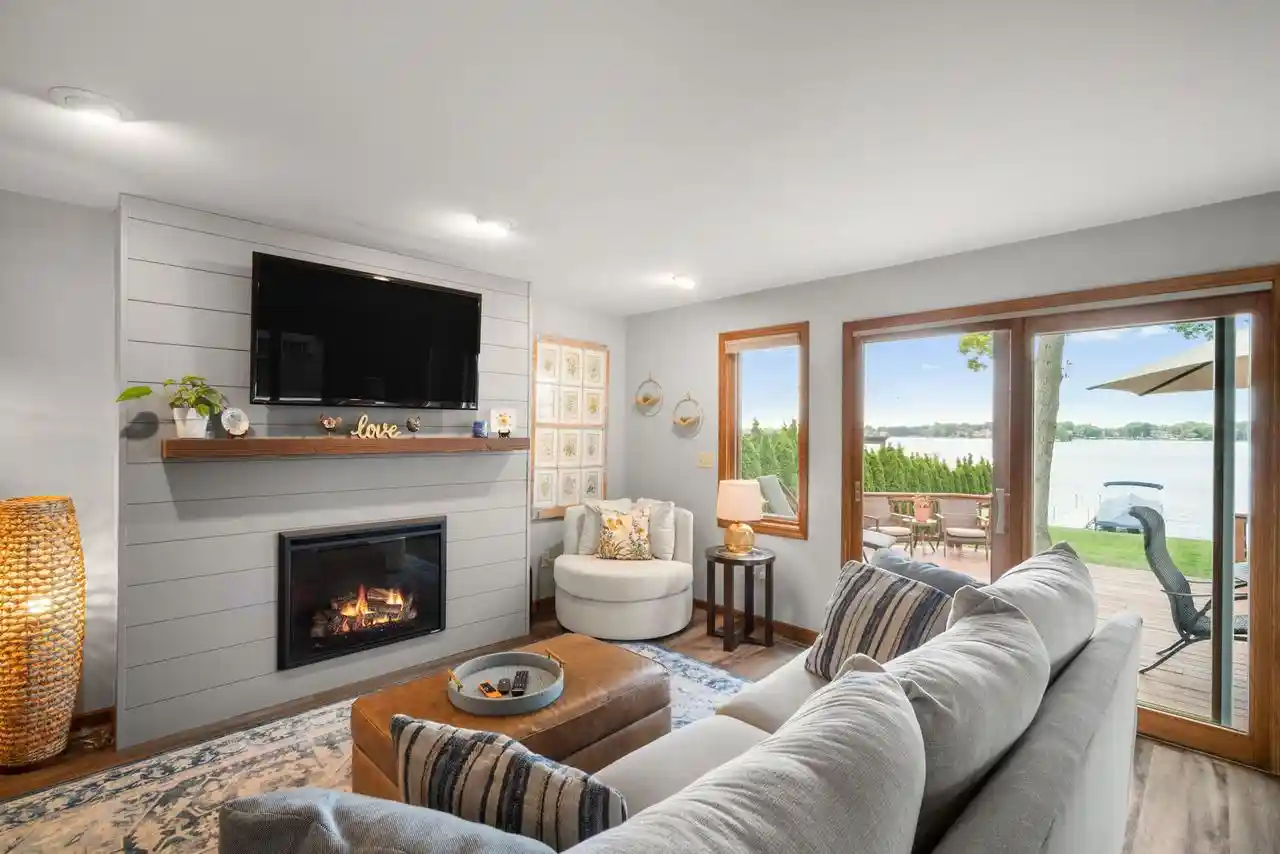 1st image of S70w18899 Gold Dr Dr, Muskego, WI 53150 | MLS# 1971625