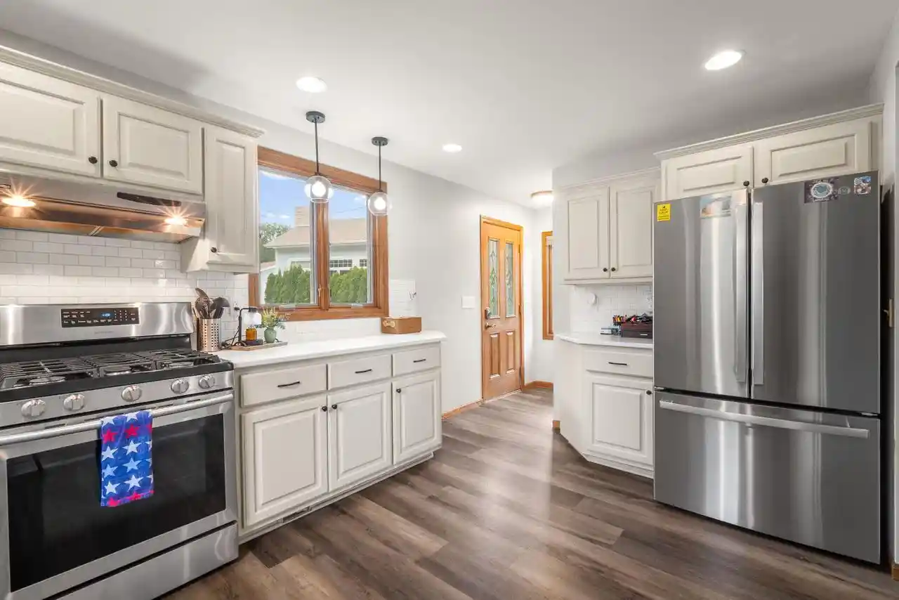 2nd image of S70w18899 Gold Dr Dr, Muskego, WI 53150 | MLS# 1971625