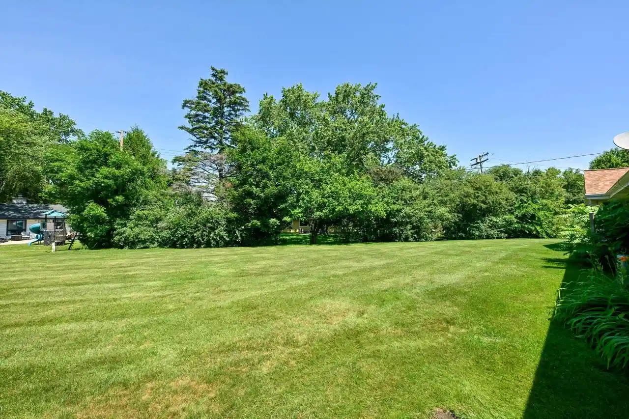 Homes for sale in Brown Deer, WI | 8048 N Greenview Court Court, Brown Deer, WI 53223 | MLS# 1971627