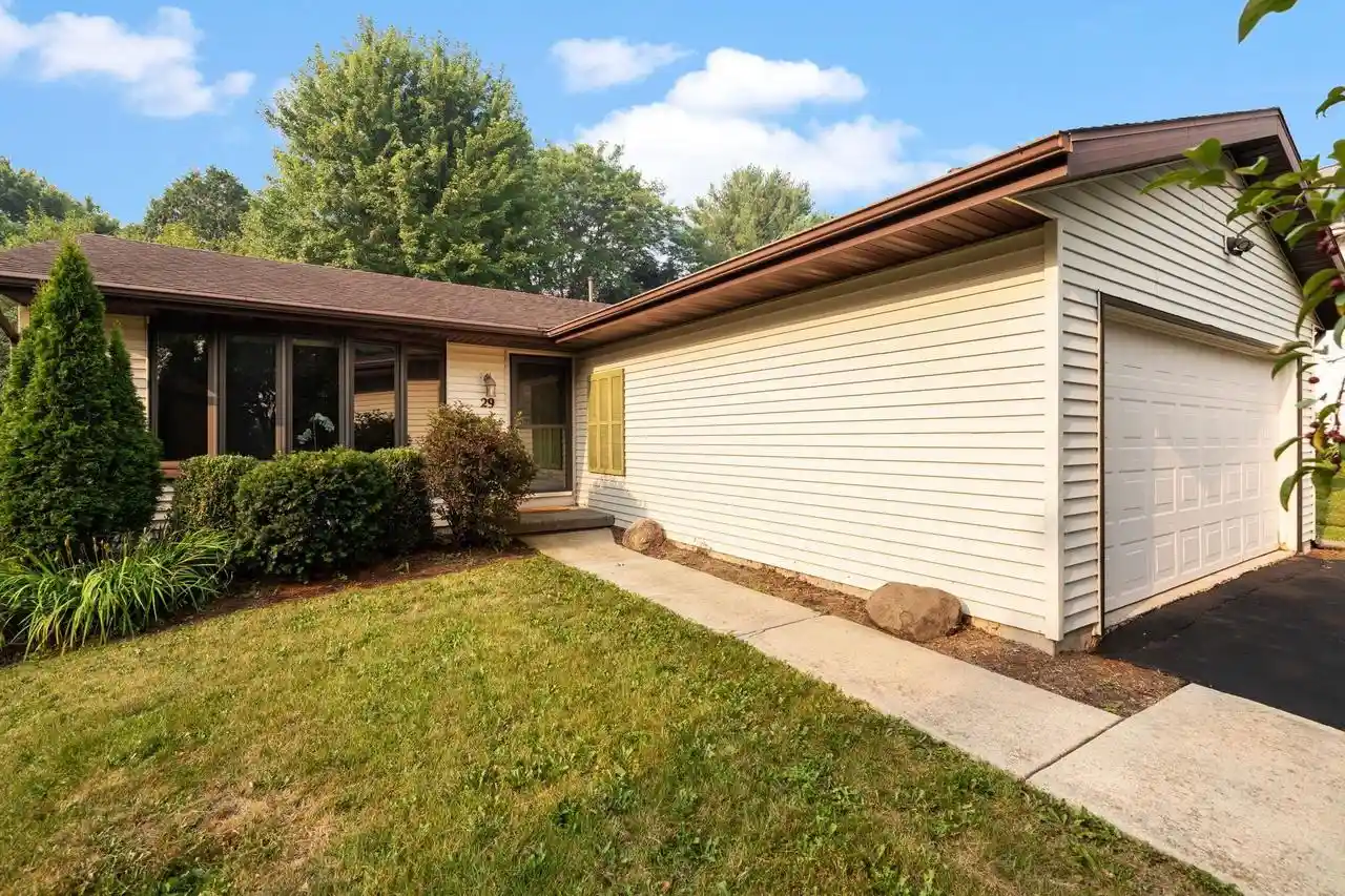 1st image of 29 Newbury Circle Circle, Madison, WI 53711 | MLS# 2028047