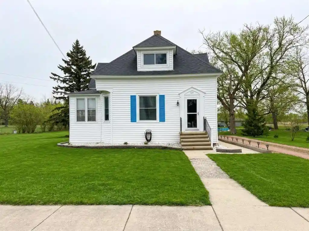 Homes for sale in Darien, WI | 129 W Beloit Street Street, Darien, WI 53117 | MLS# 2028051
