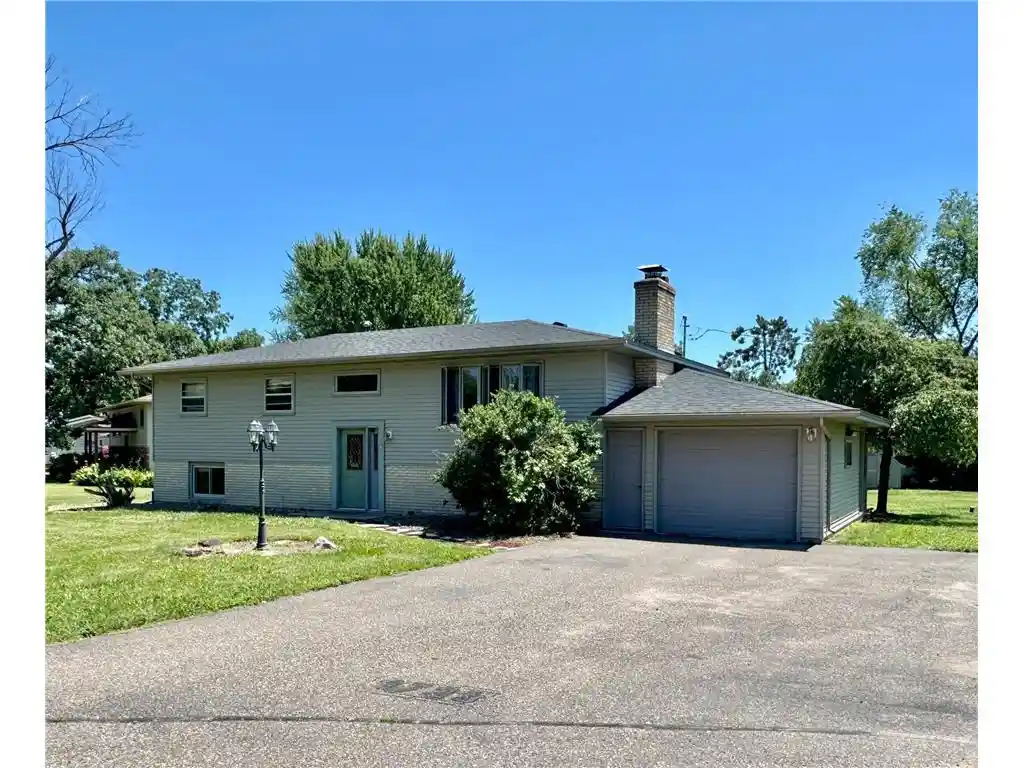1st image of 1173 174th Avenue Avenue, New Richmond, WI 54017 | MLS# 7109705