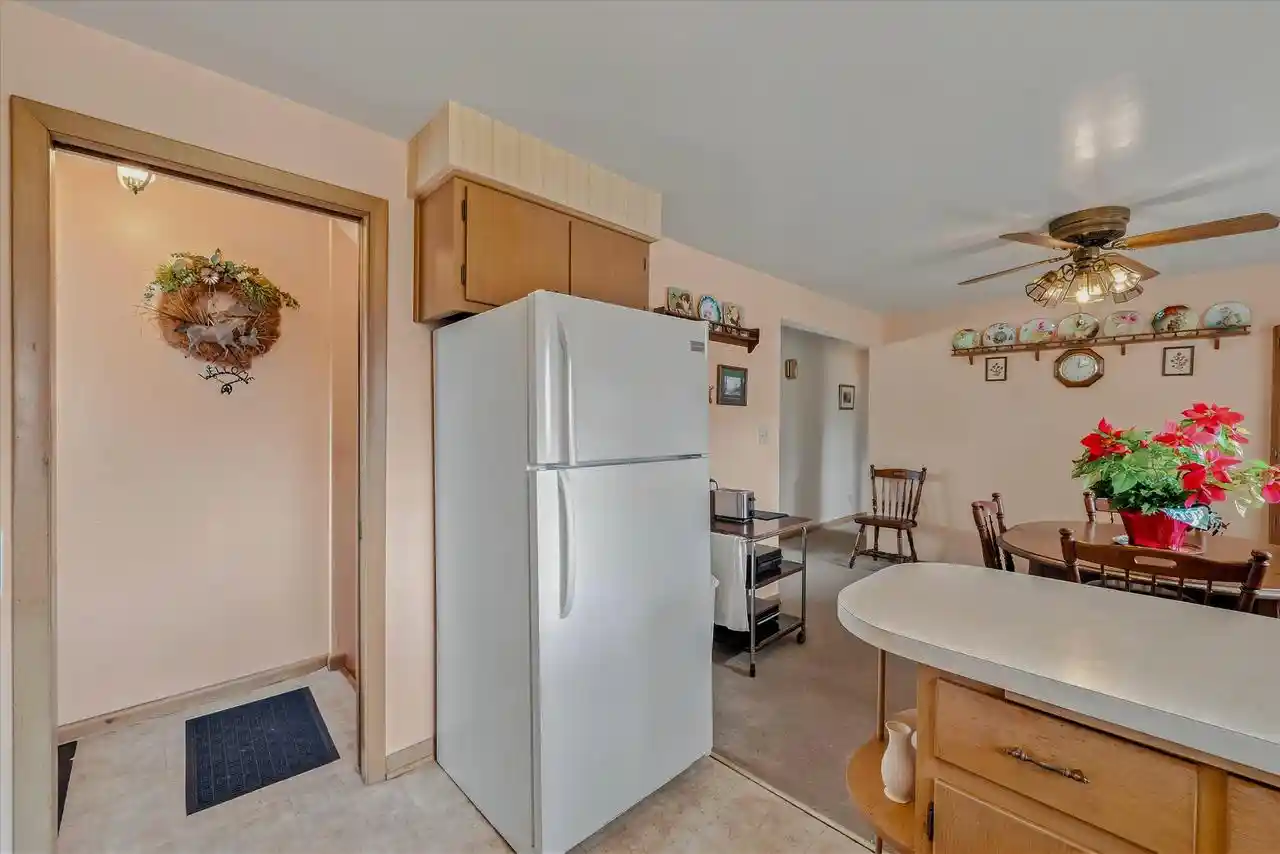 2nd image of 809 New York Avenue Avenue, Oostburg, WI 53070 | MLS# 1971645