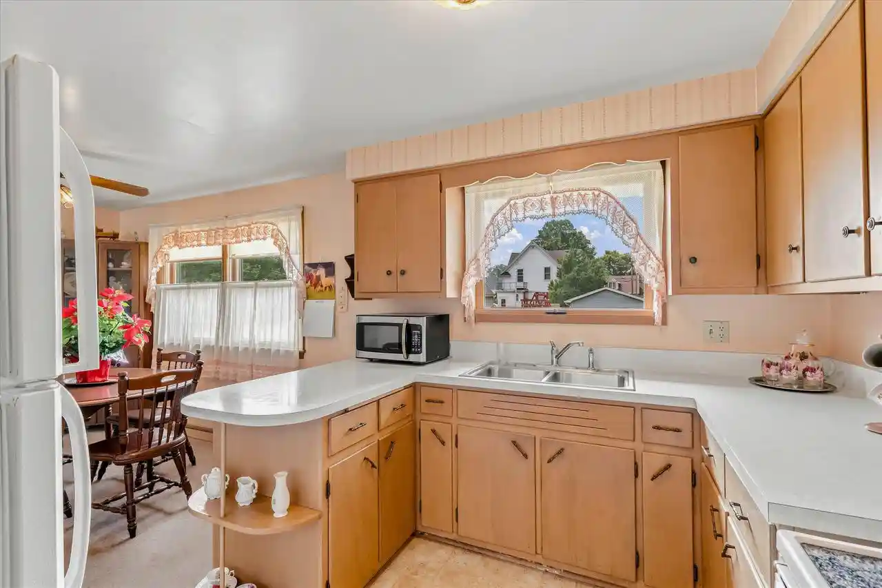 31st image of 809 New York Avenue Avenue, Oostburg, WI 53070 | MLS# 1971645