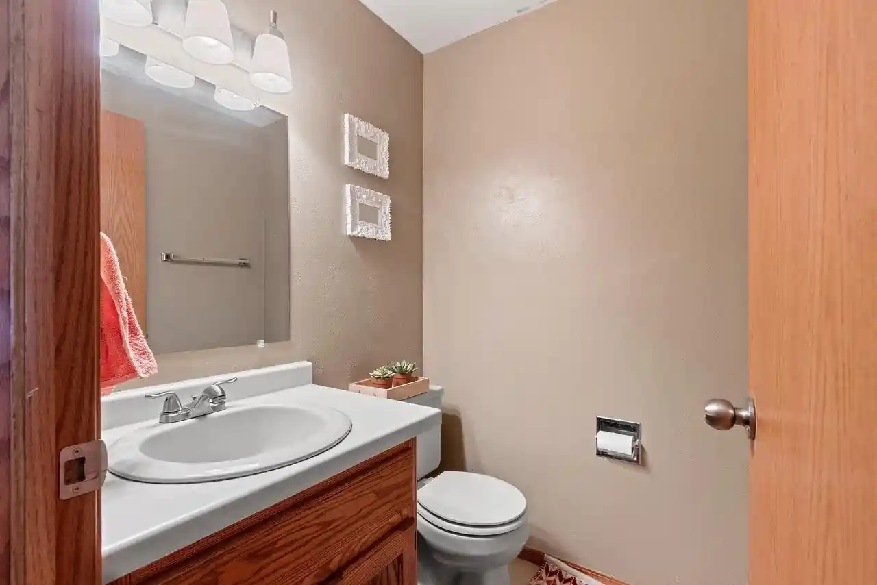 5th image of 2837 St Anthony Dr Dr, Green Bay, WI 54311 | MLS# 50329106
