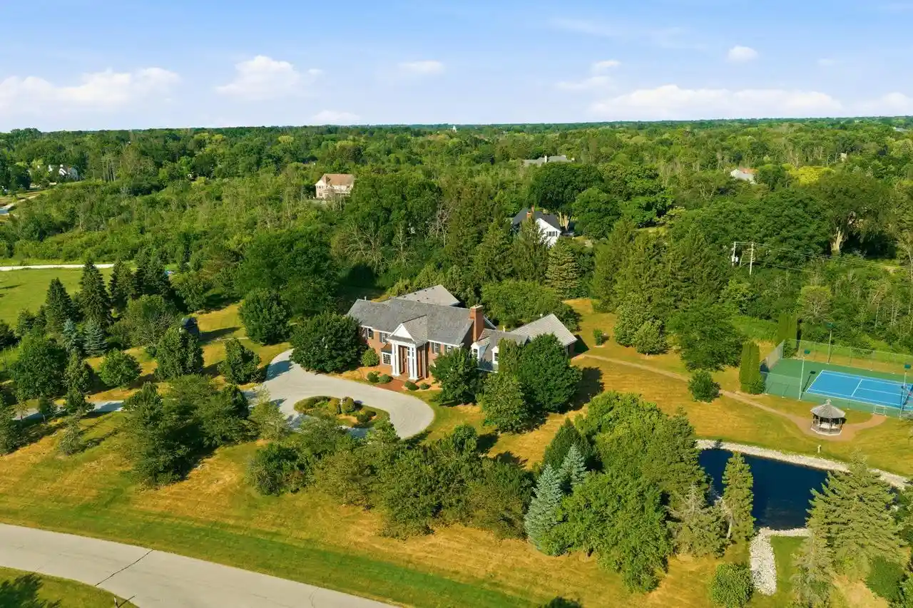 3rd image of 9010 N Upper River Court Court, River Hills, WI 53217 | MLS# 1971664
