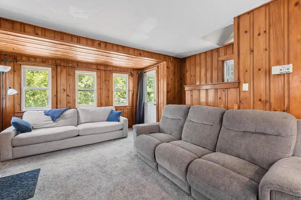 5th image of 3541 Circle Dr Dr, Hubertus, WI 53033 | MLS# 1971666