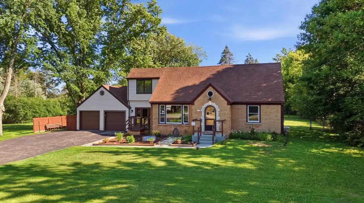 1st image of 1429 W Homestead Trail Trail, Mequon, WI 53092 | MLS# 1971683