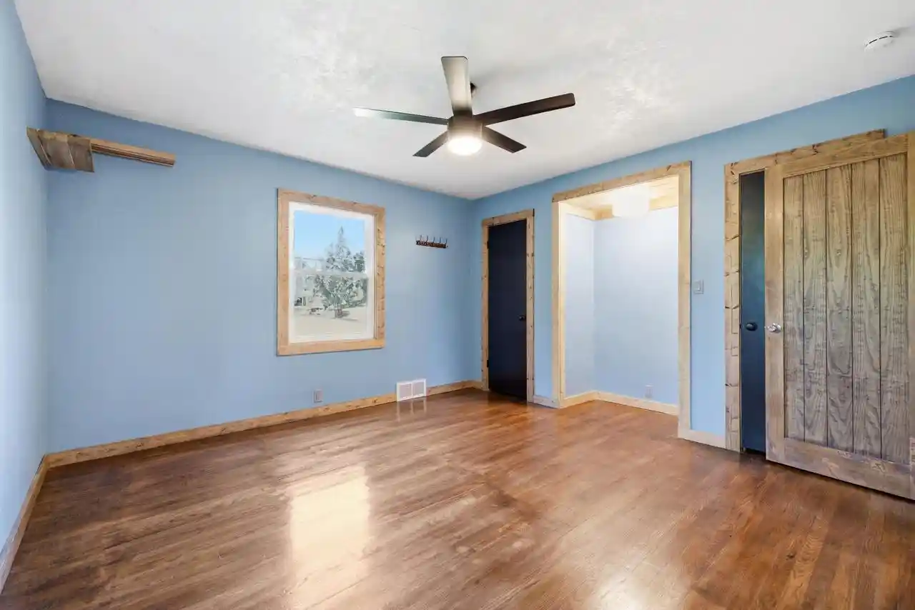 3rd image of 1429 W Homestead Trail Trail, Mequon, WI 53092 | MLS# 1971683