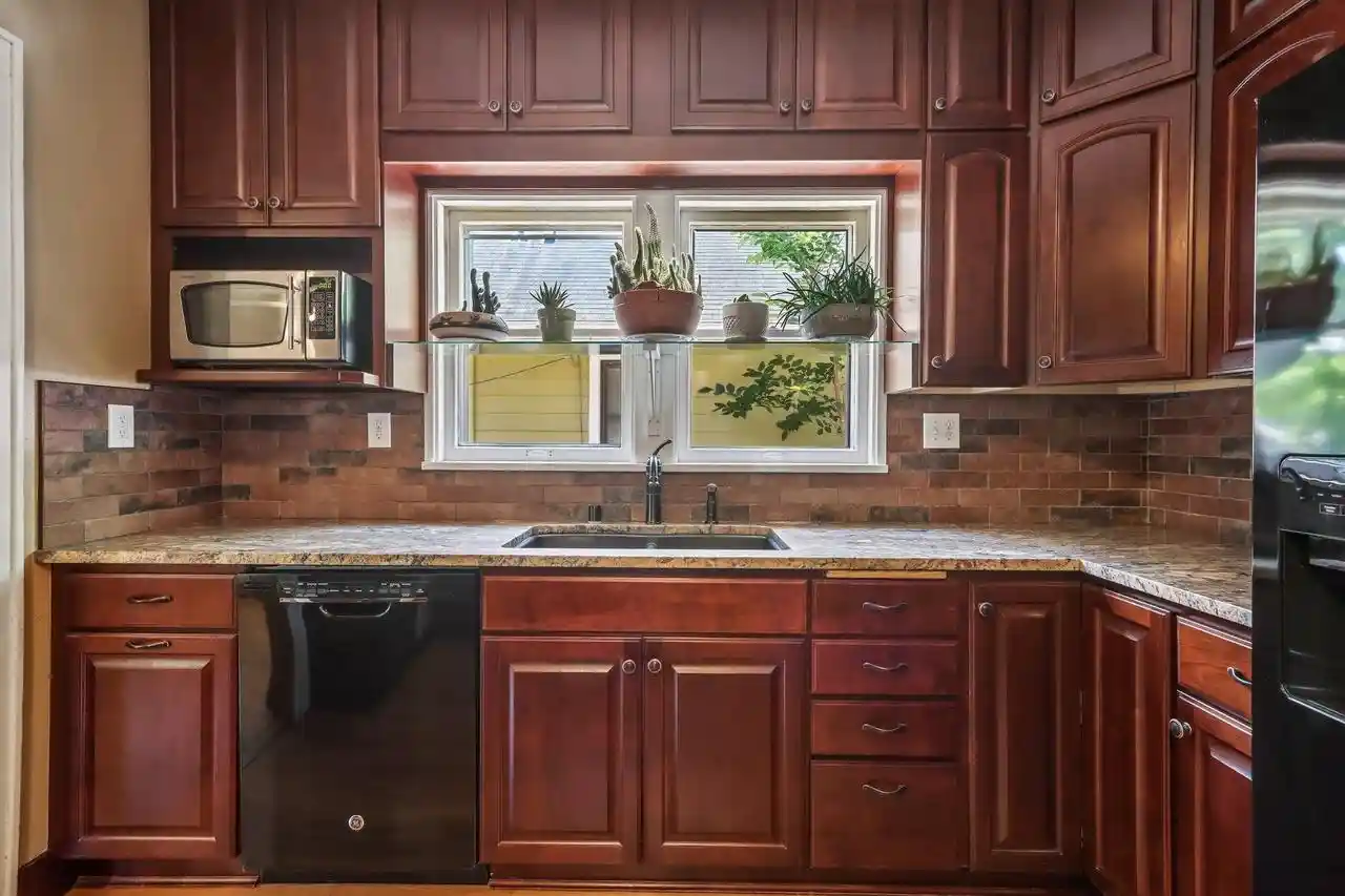 2nd image of 406 Maple Avenue Avenue, Madison, WI 53704 | MLS# 2028076