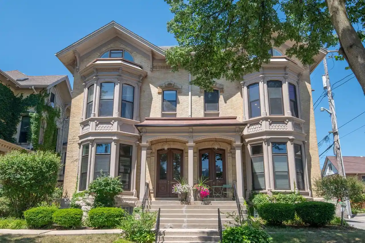 Photo 1 of Condo for sale at 912 E Pleasant Street Street #4, Milwaukee, WI 53202 | MLS# 1971713 | Listing updated on 2026-08-21