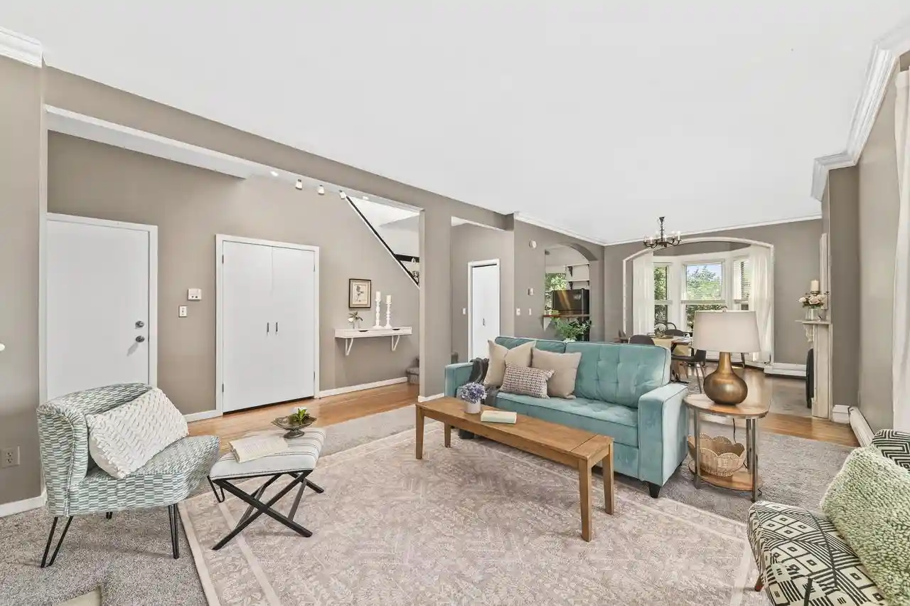 Photo 2 of Condo for sale at 912 E Pleasant Street Street #4, Milwaukee, WI 53202 | MLS# 1971713 | Listing updated on 2026-08-21