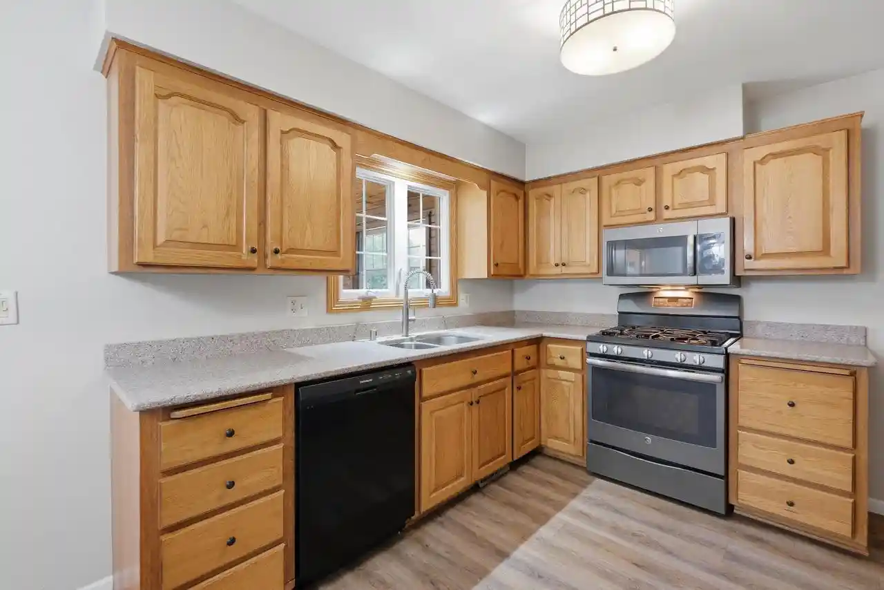 2nd image of 855 Clover Lane Lane, Oregon, WI 53575 | MLS# 2028087