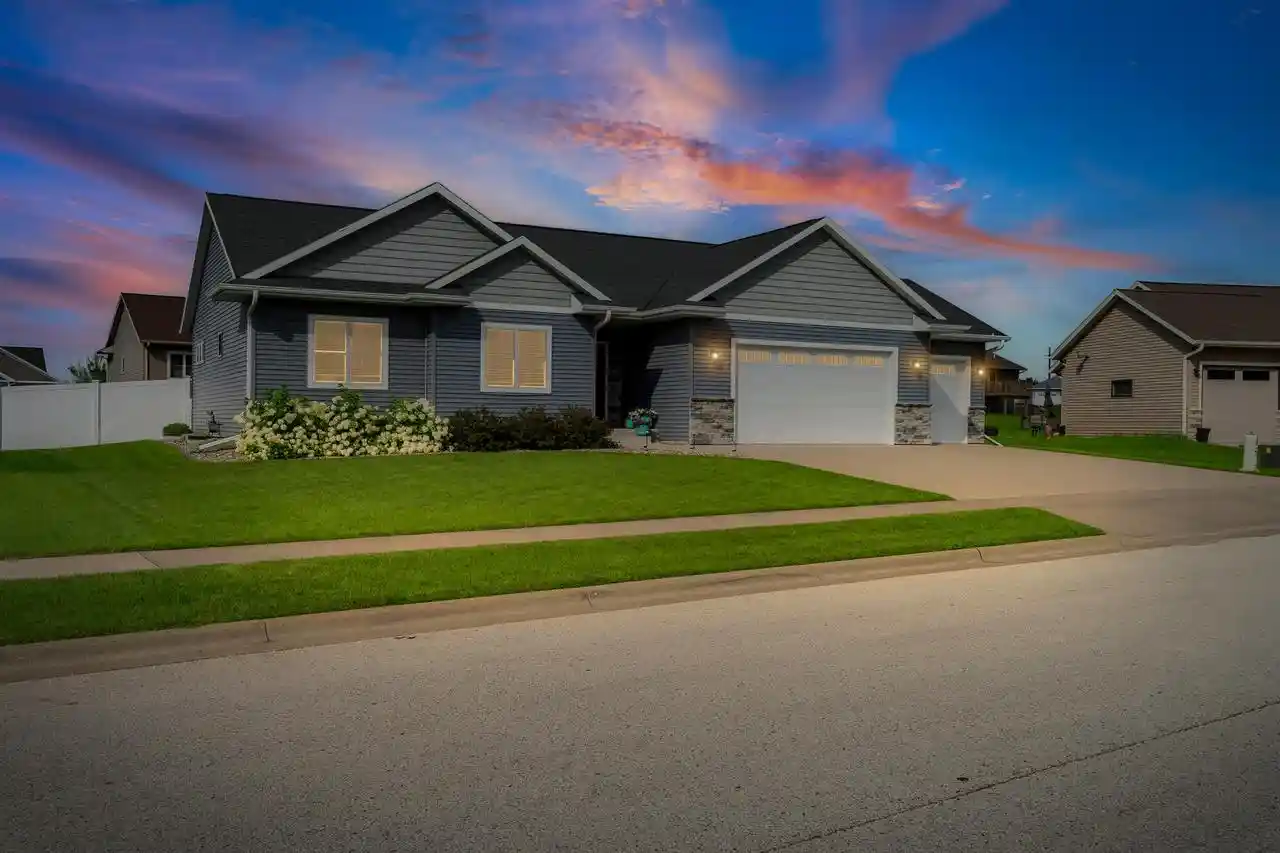 image of 1514 Oakley Lane Lane, Holmen, WI 54636 | MLS# 1971717