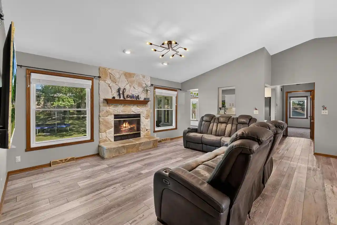 4th image of 7071 S Cypress Court Court, Franklin, WI 53132 | MLS# 1971718