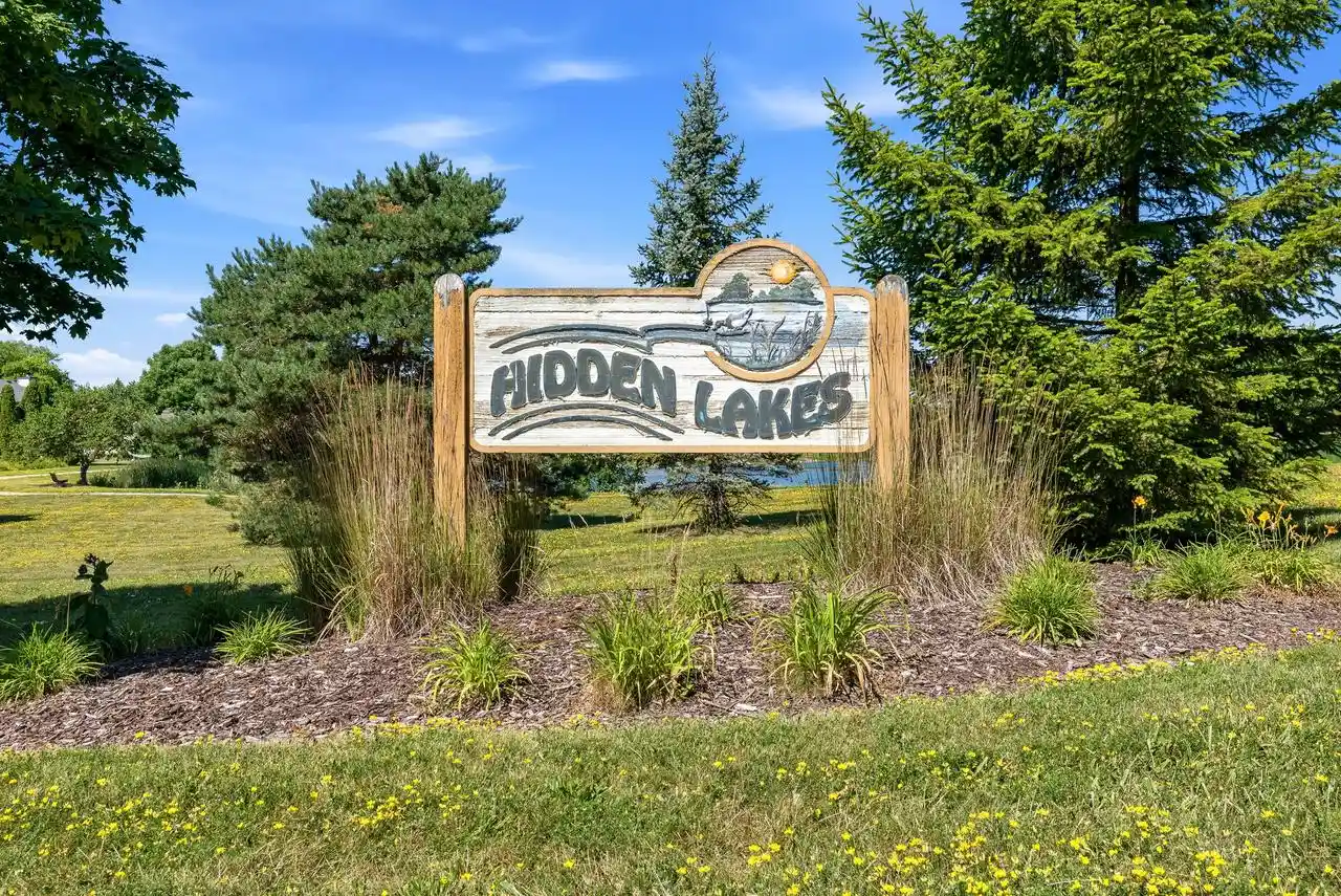 47th image of 7071 S Cypress Court Court, Franklin, WI 53132 | MLS# 1971718