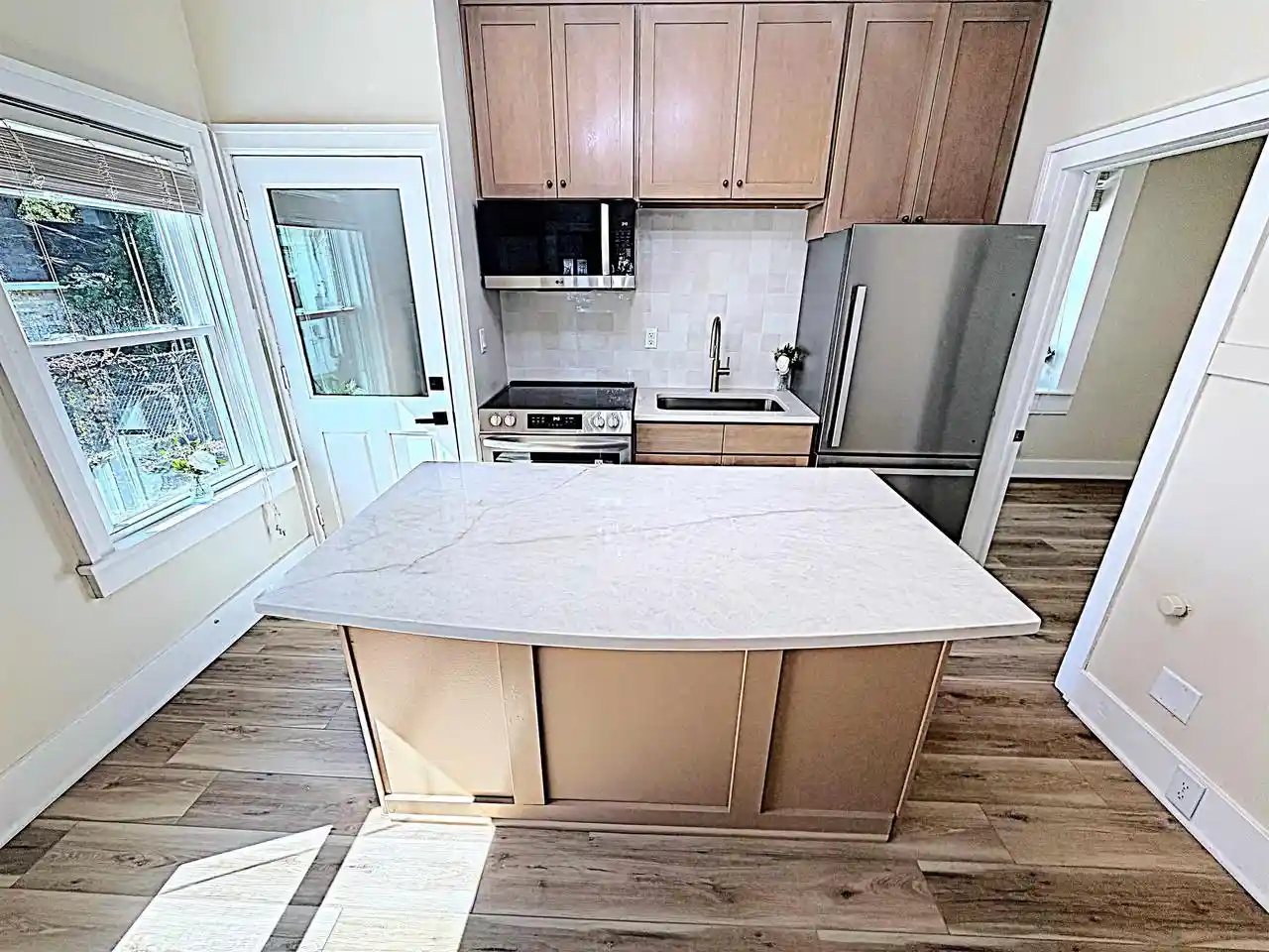 2nd image of 320 E Parkway Avenue Avenue, Oshkosh, WI 54901 | MLS# 50329119