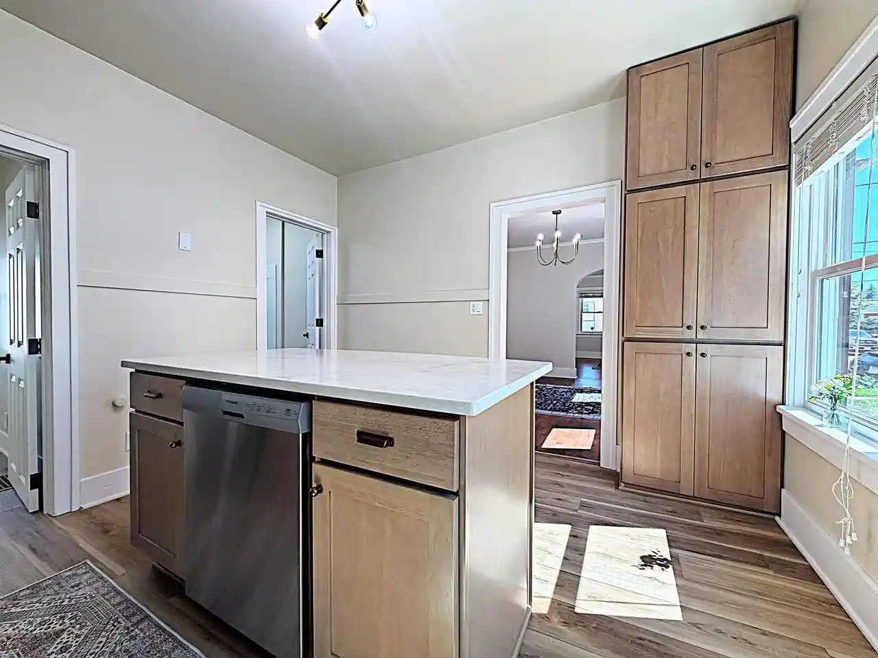 3rd image of 320 E Parkway Avenue Avenue, Oshkosh, WI 54901 | MLS# 50329119