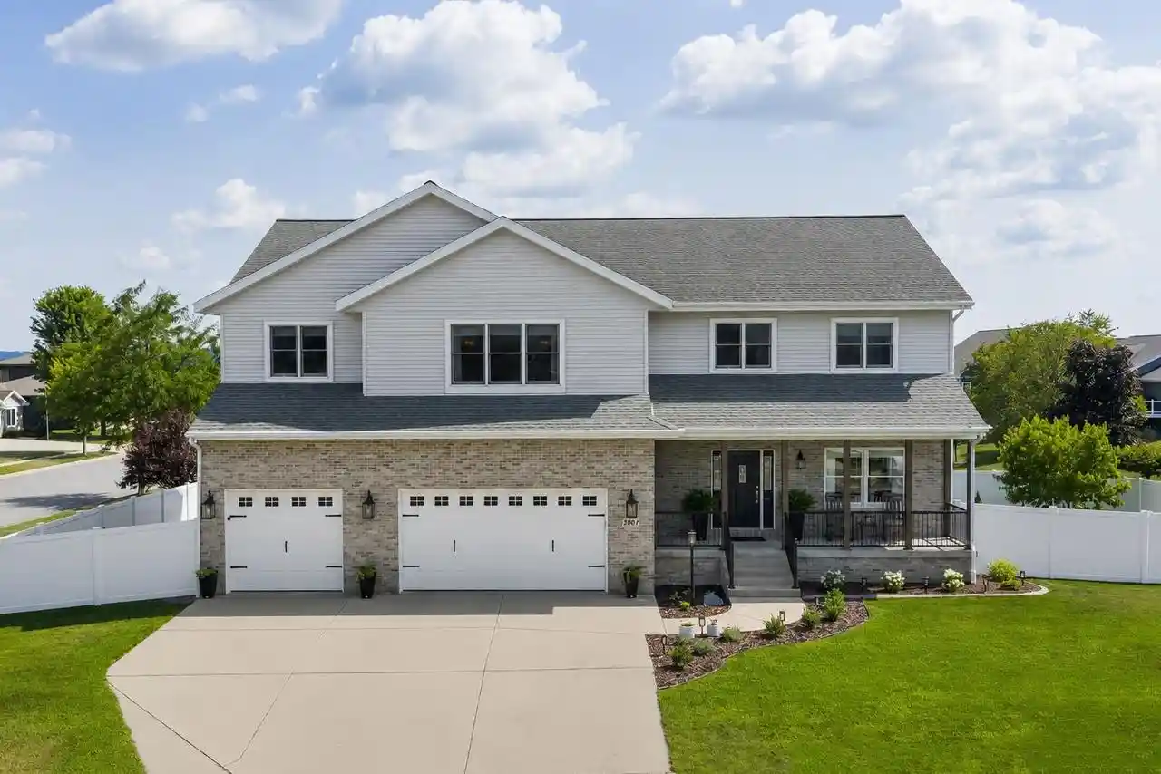 Photo 1 of Single family home for sale at 2001 Fullerton Dr Dr, Prairie Du Sac, WI 53578 | MLS# 2028093 | Listing updated on 2026-09-02