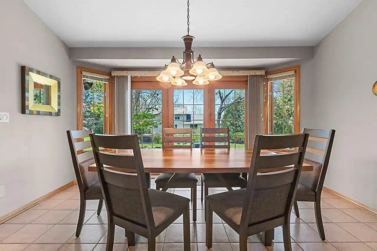 4th image of 220 E Falcon Hill Way Way, Green Bay, WI 54302 | MLS# 50329123