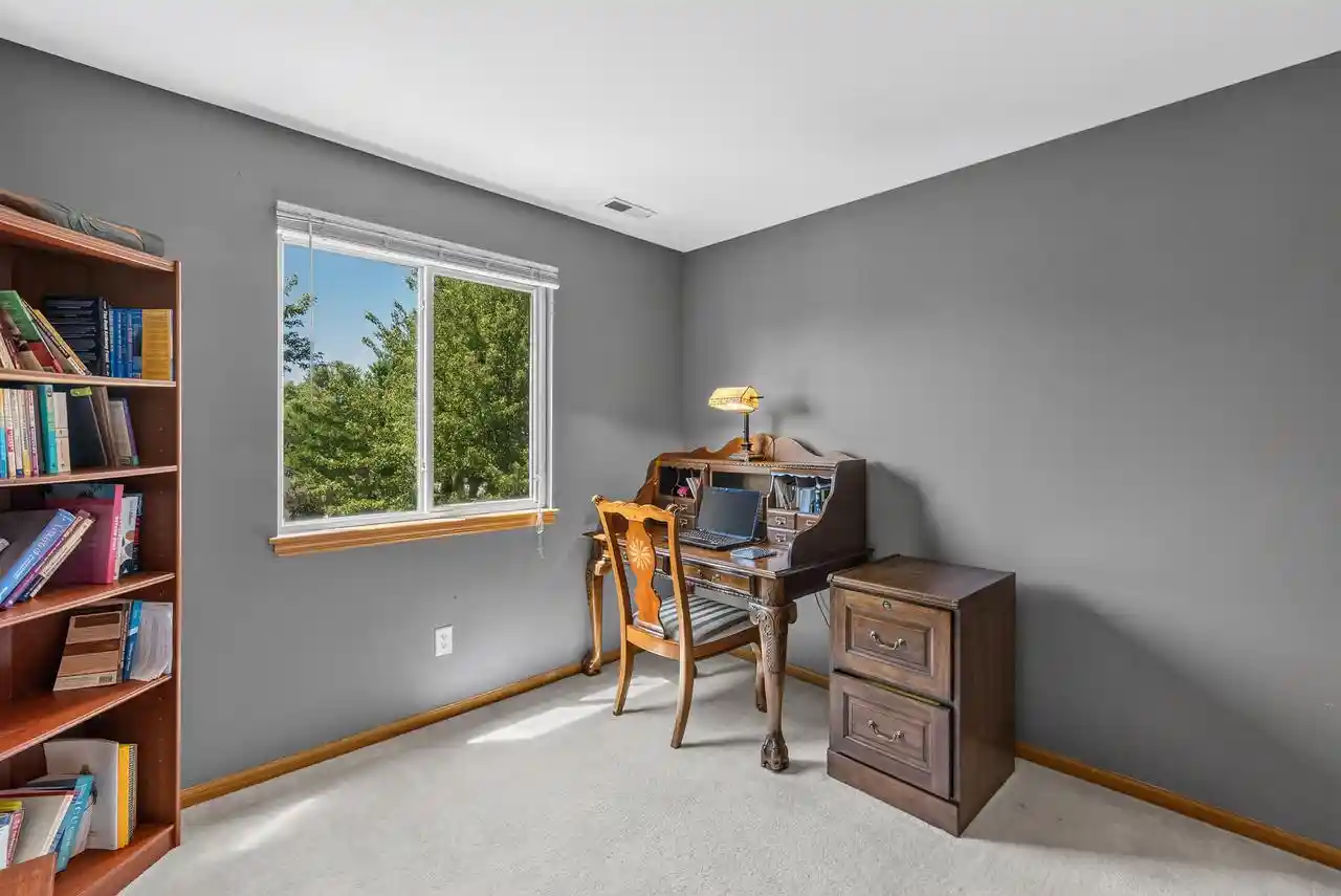 2nd image of 1208 Kennedy Dr Dr, Hartford, WI 53027 | MLS# 1971730