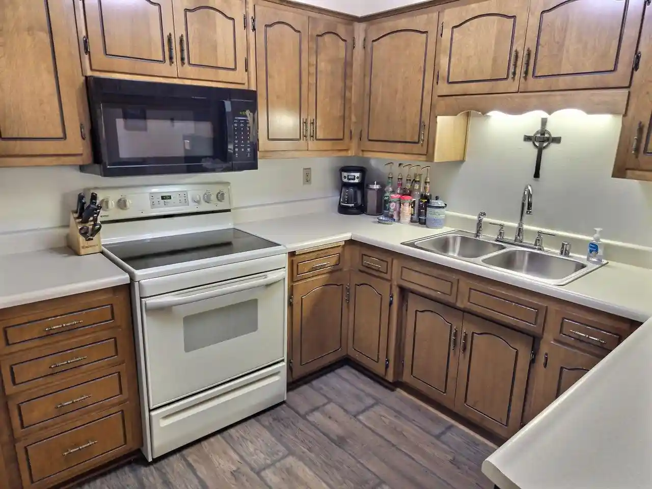 3rd image of 940 Babcock Street Street, Neenah, WI 54956 | MLS# 50329111