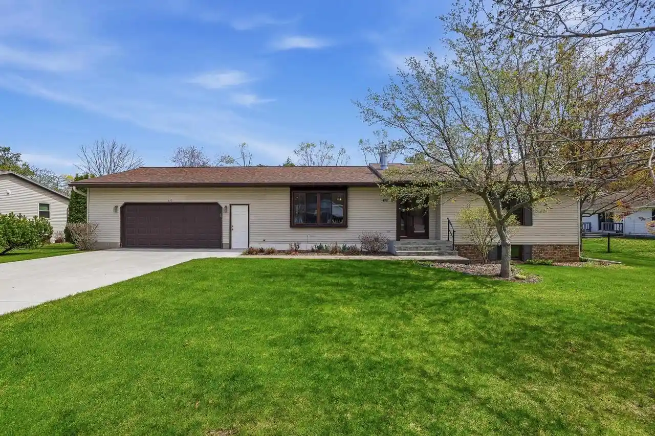 1st image of 410 Hawthorne Avenue Avenue, Plover, WI 54467 | MLS# 22603306