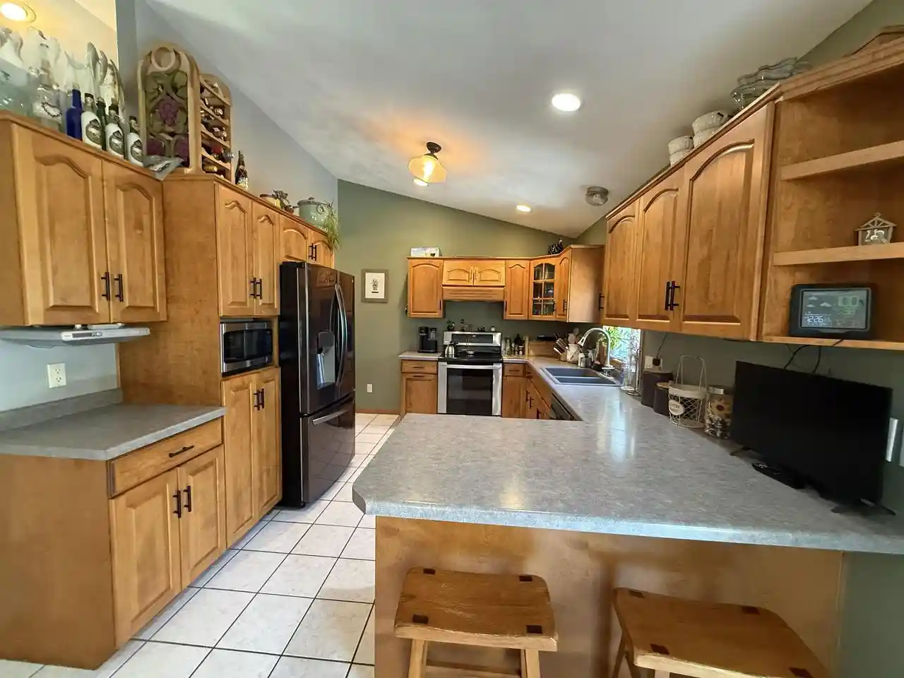 Homes for sale in Wrightstown, WI | 420 Longwood Lane Lane, Wrightstown, WI 54180 | MLS# 50329121