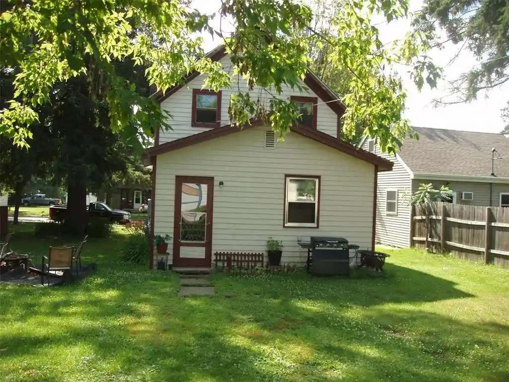 Homes for sale in Park Falls, WI | 341 7th Avenue Avenue, Park Falls, WI 54552 | MLS# 1603259