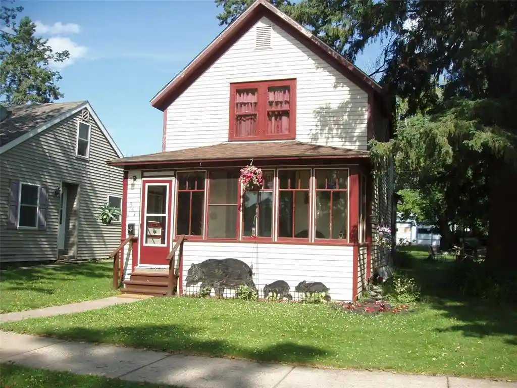 Homes for sale in Park Falls, WI | 341 7th Avenue Avenue, Park Falls, WI 54552 | MLS# 1603259
