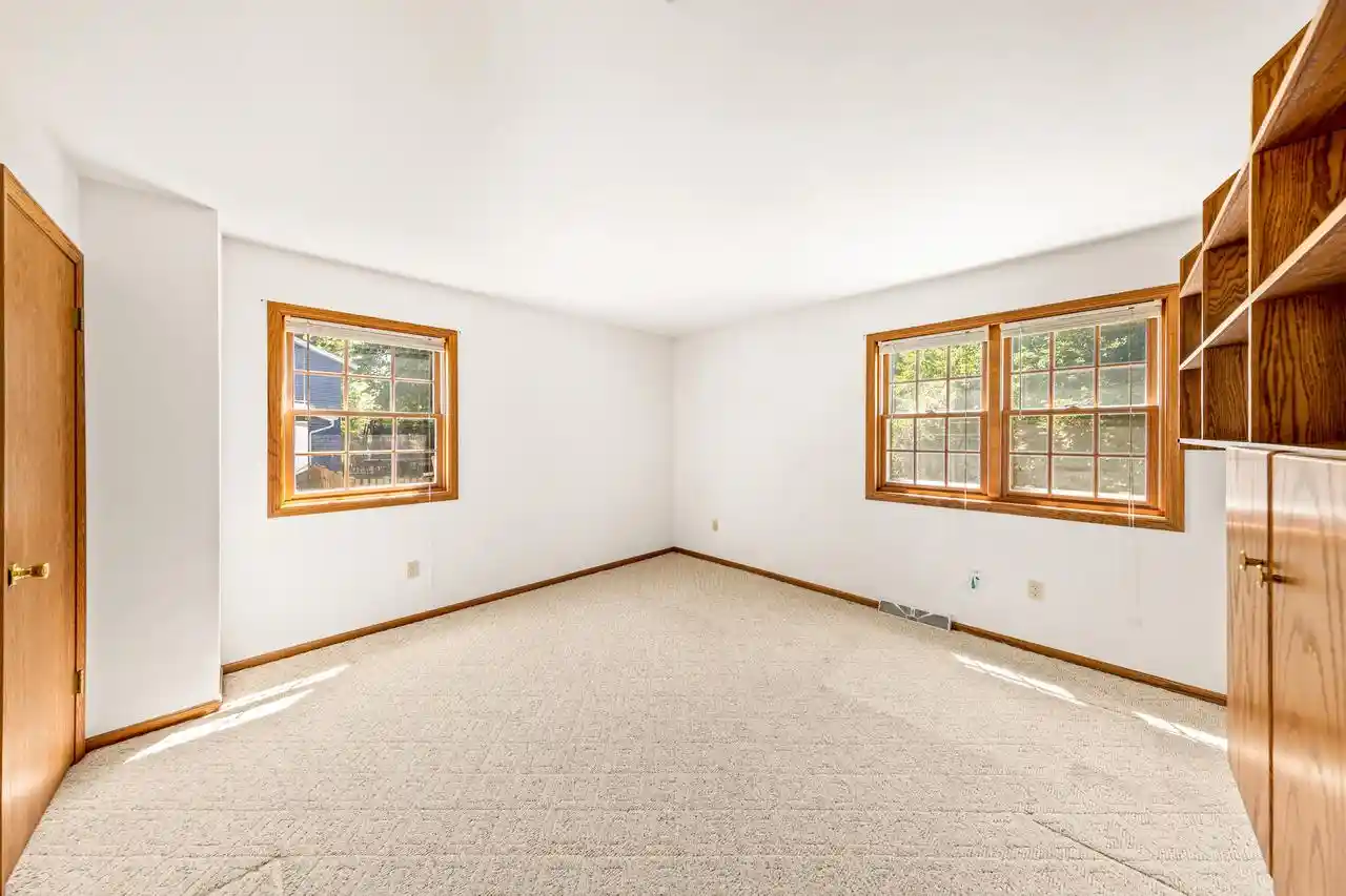 2nd image of 8899 S Patricia Boulevard Boulevard, Oak Creek, WI 53154 | MLS# 1971745