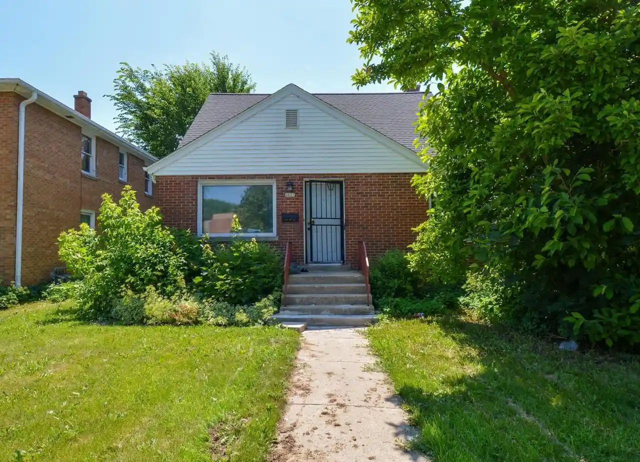 Photo 1 of Single family home for sale at 4623 W Fond Du Lac Avenue Avenue, Milwaukee, WI 53216 | MLS# 1971755 | Listing updated on 2026-09-08