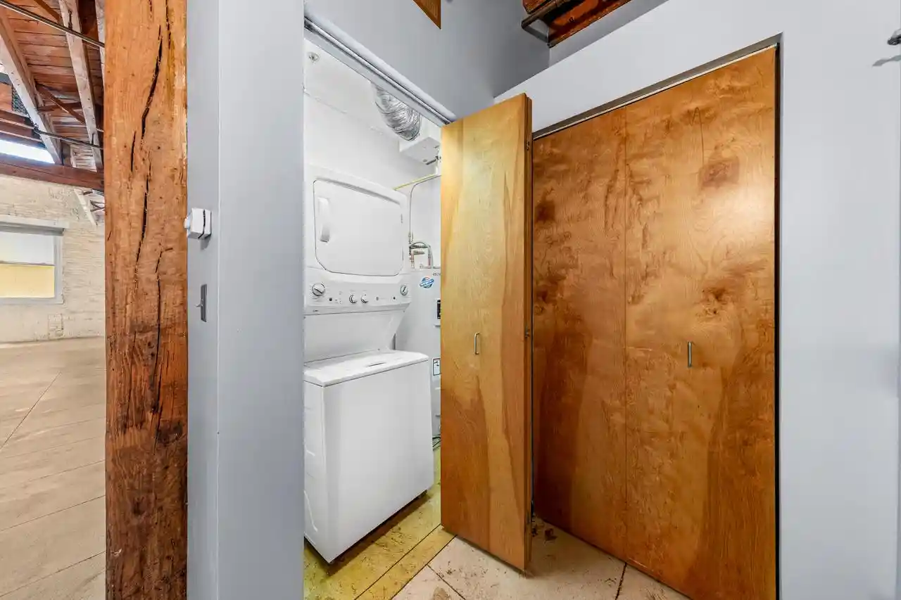5th image of 904 E Pearson Street Street #115, Milwaukee, WI 53202 | MLS# 1971757
