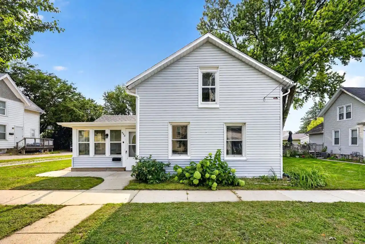1st image of 408 N Warren Street Street, Watertown, WI 53098 | MLS# 2028122
