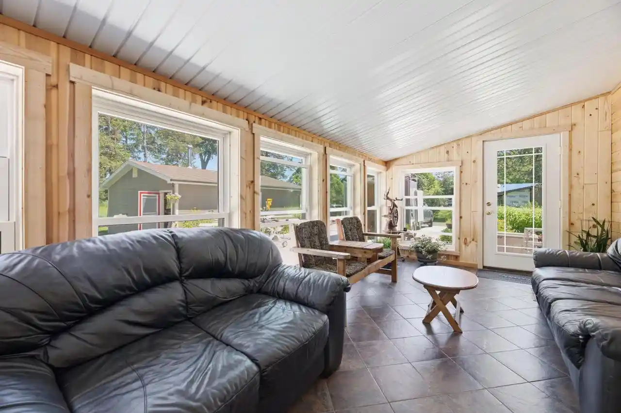 2nd image of 1725 N River Road Road, Cochrane, WI 54622 | MLS# 1971770