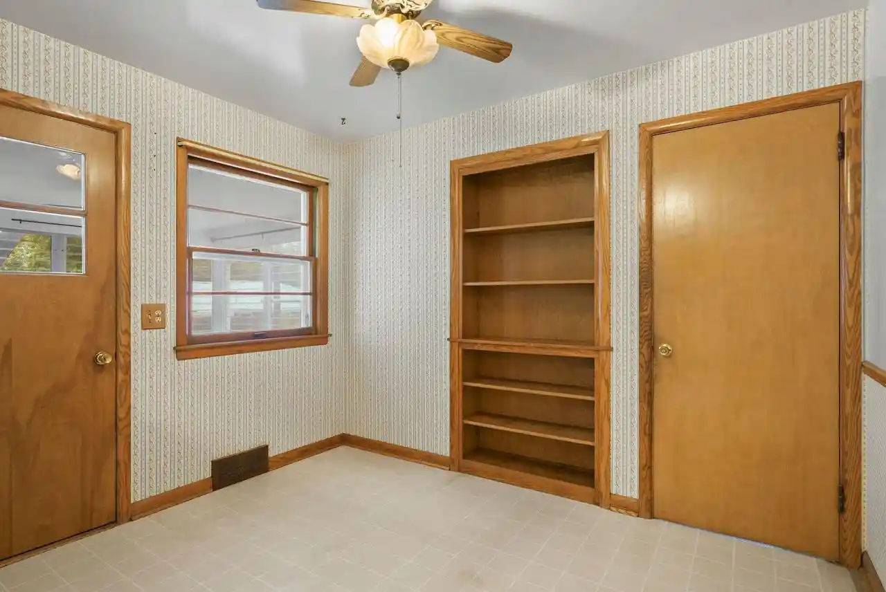 2nd image of 9 Fremont Circle Circle, Madison, WI 53704 | MLS# 2028126