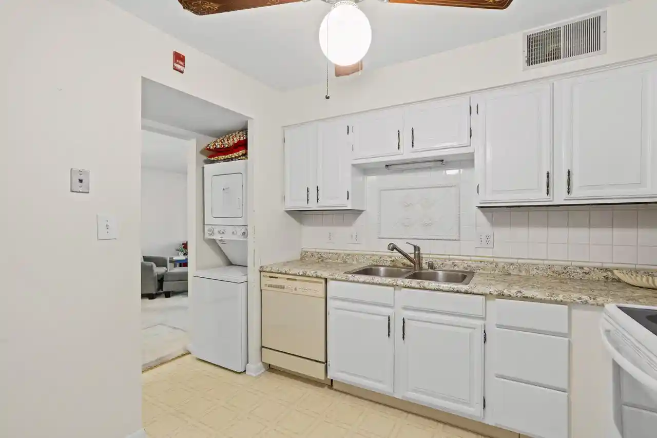 23rd image of 1906 E Shorewood Boulevard Boulevard #163, Milwaukee, WI 53211 | MLS# 1971786