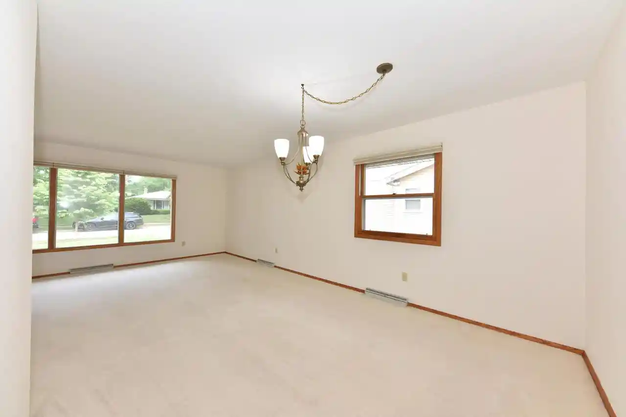 3rd image of 6126 S Merrill Avenue Avenue, Cudahy, WI 53110 | MLS# 1971780