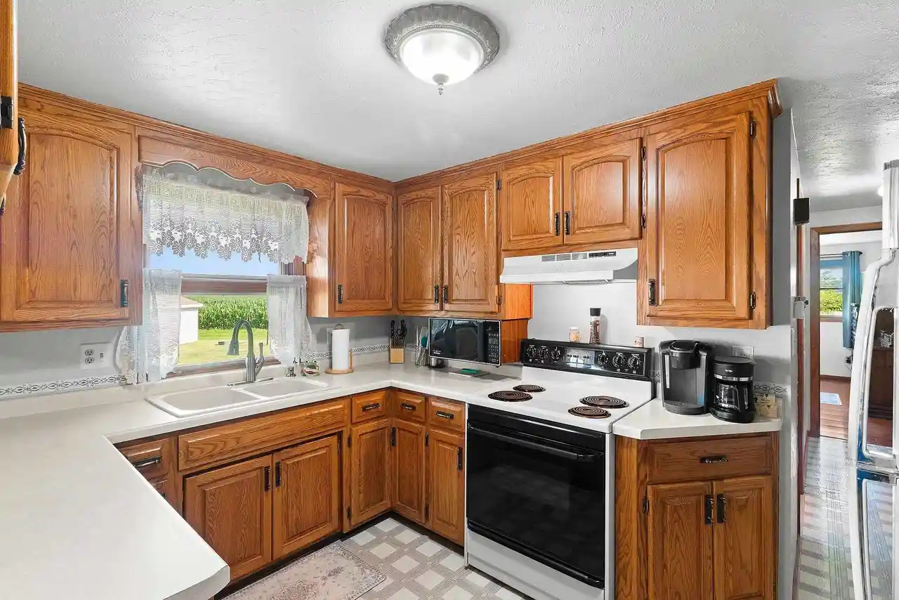 2nd image of 5091 Caledonia Dr Dr, New Franken, WI 54229 | MLS# 50329170
