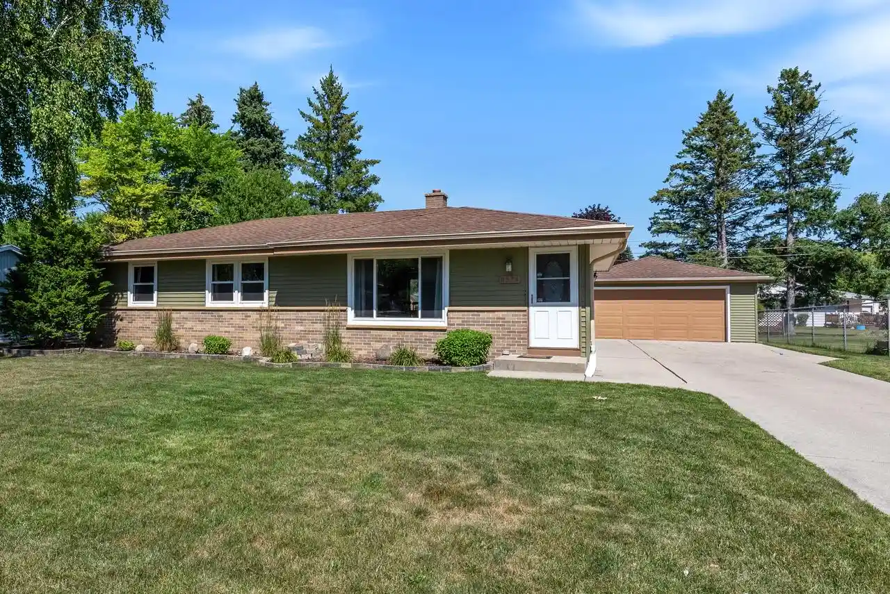 Homes for sale in Brown Deer, WI | 8574 N 59th Street Street, Brown Deer, WI 53223 | MLS# 1971789
