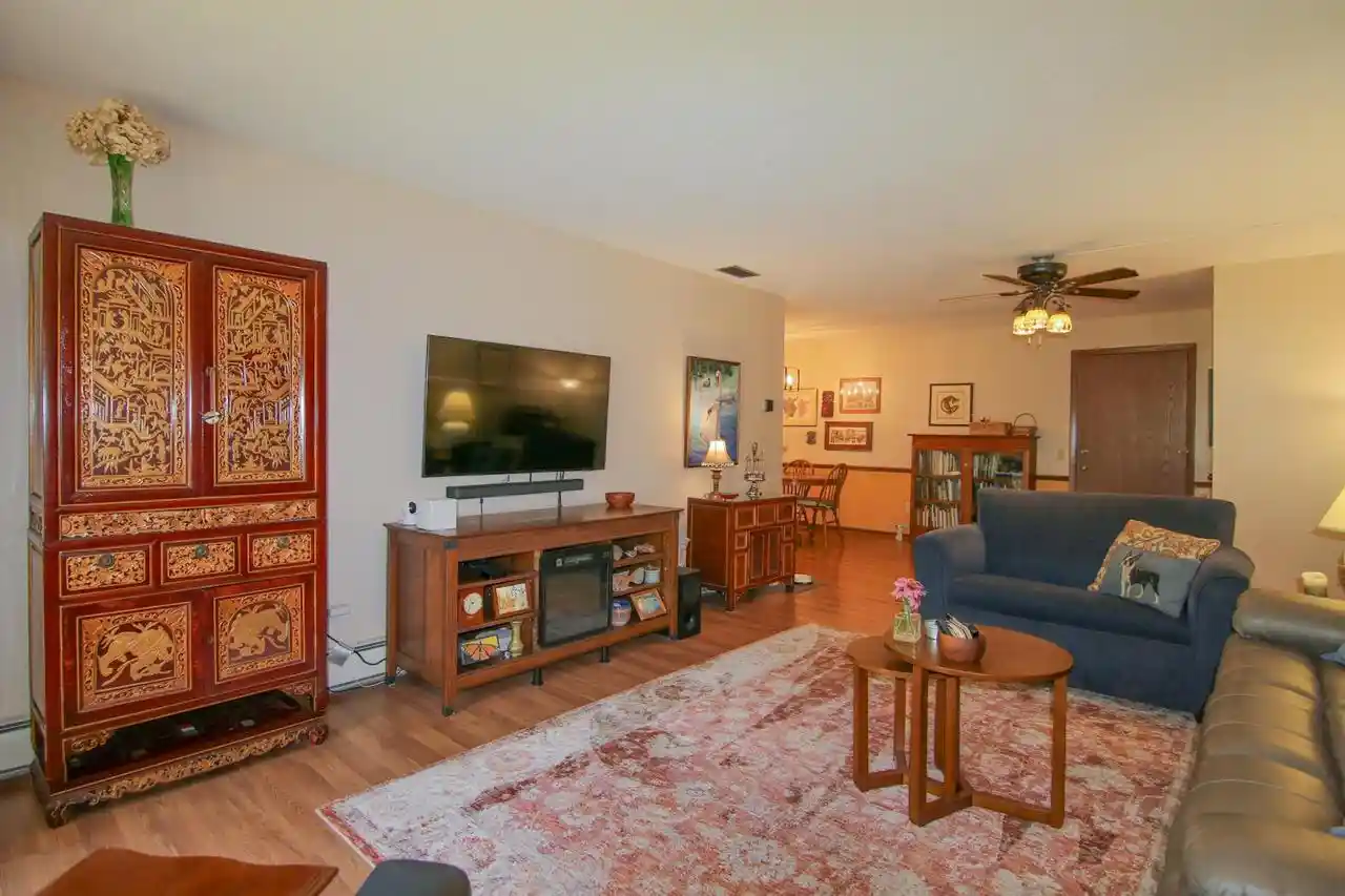5th image of 65 Golf Crse Rd Rd, Madison, WI 53704