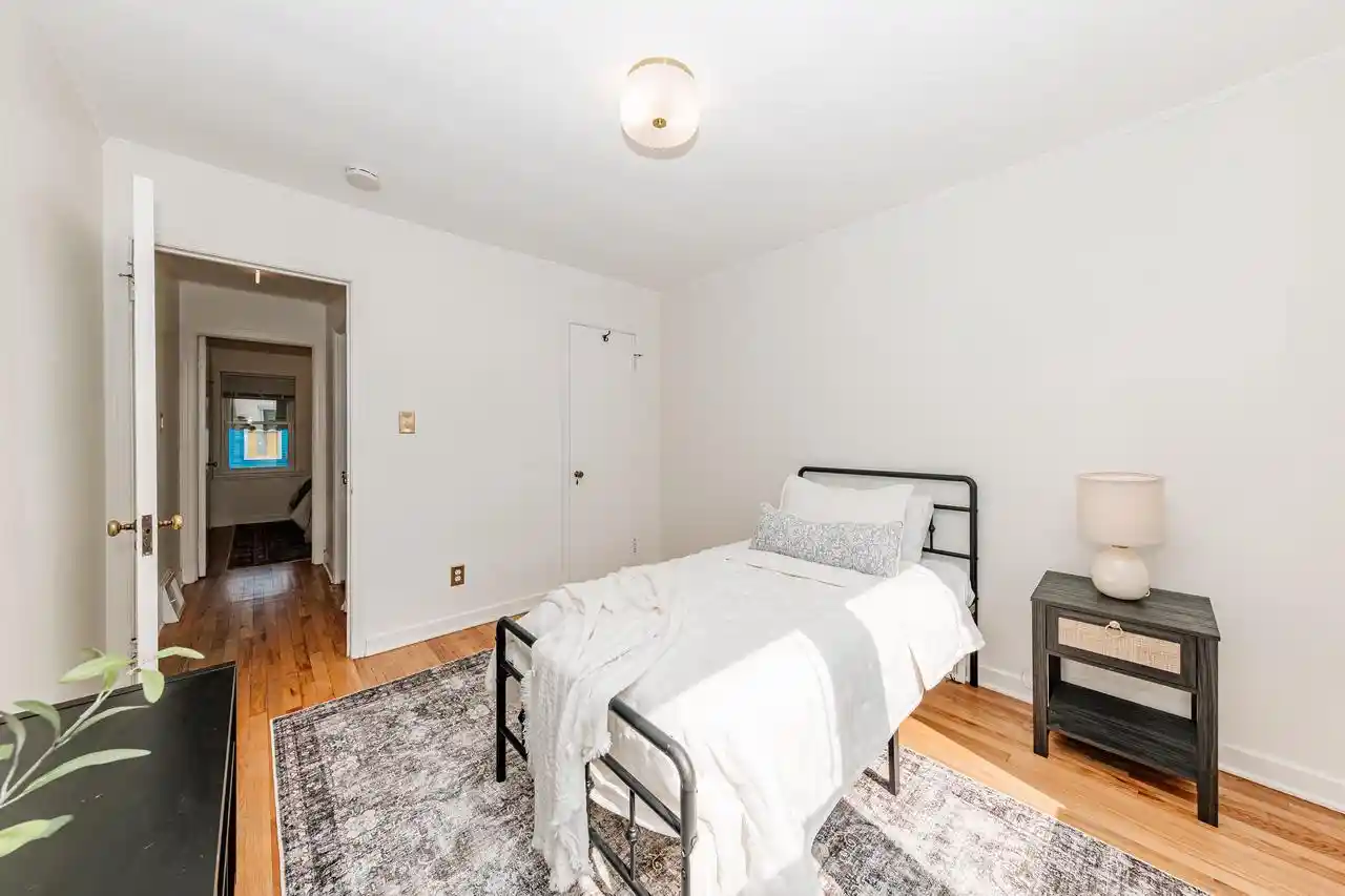 5th image of 3269 N Oakland Avenue Avenue, Milwaukee, WI 53211 | MLS# 1971800